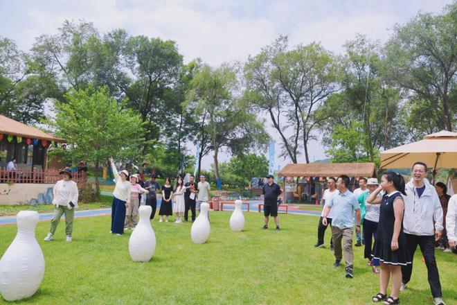 名片 青年户外基地与文旅推荐企业揭牌pg电子平台龙商企业今石秋谷再添新(图11)